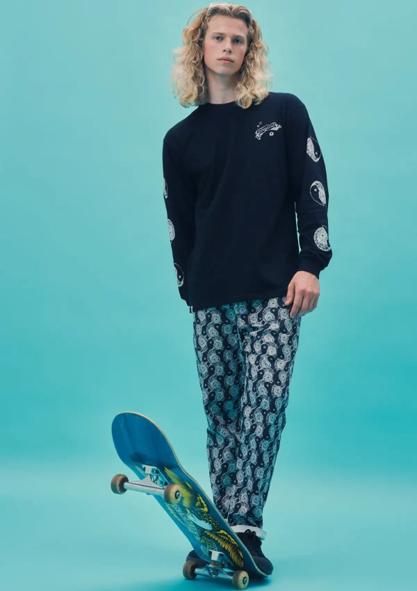 Best Black Yin Yang Long Sleeve T-Shirt Clothing