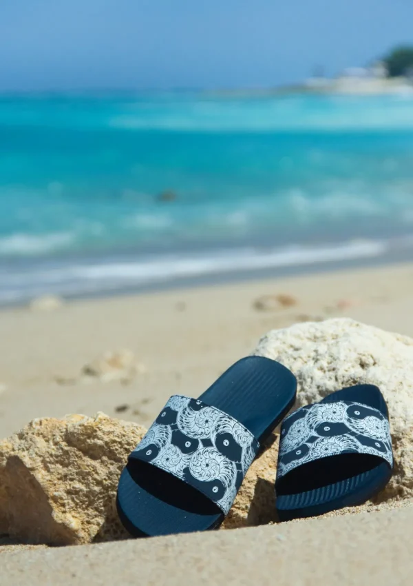 Store Yin Yang Slides Footwear & Accessories